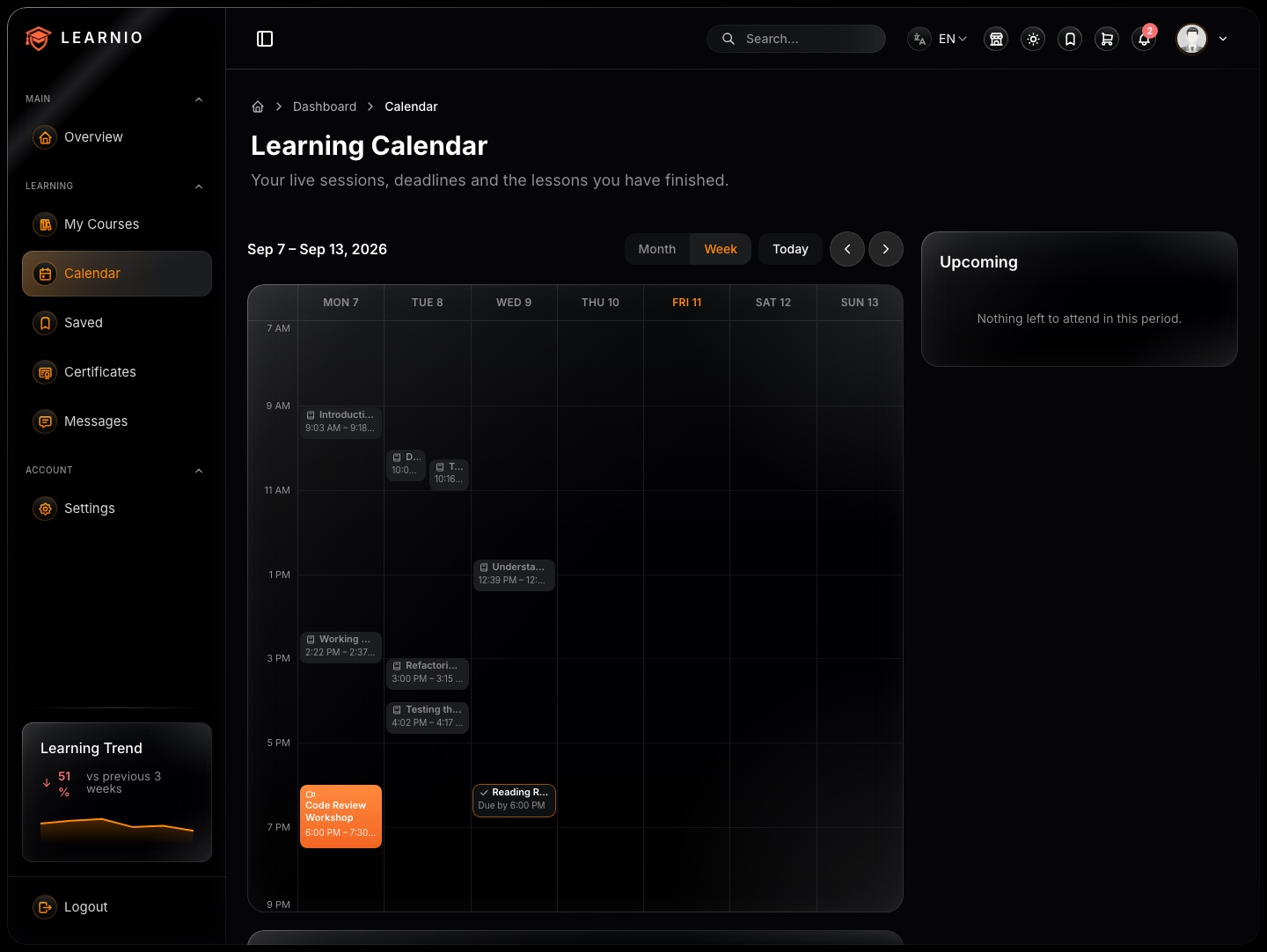 تقويم الدورة في قالب Learnio LMS يعرض الجلسات المباشرة ومواعيد تسليم الواجبات